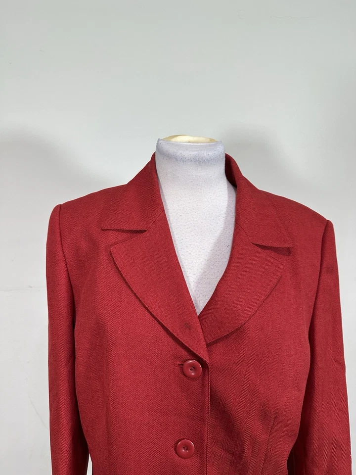 Jones Wear Women’s Red Color Long Sleeve Jacket Size 16  - Image 2 of 4