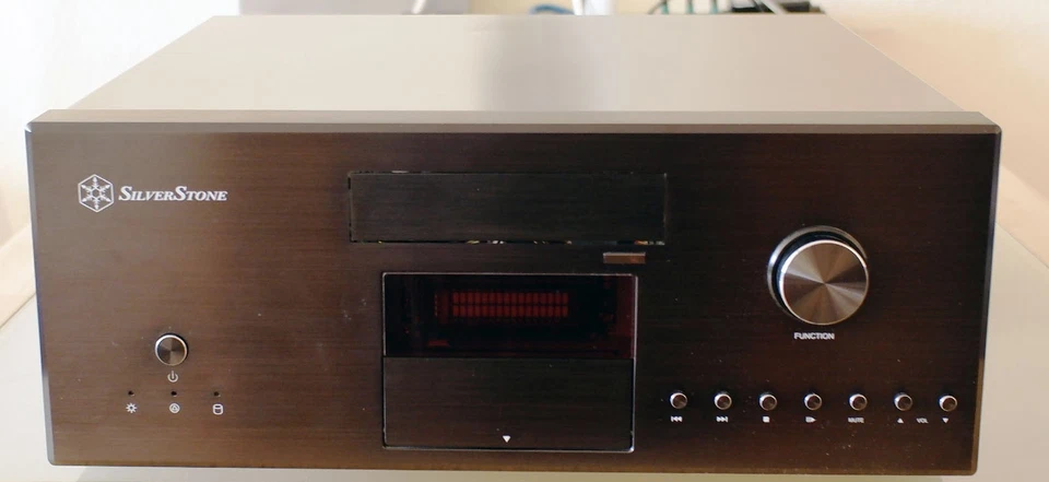 Silverstone La Scala LC16 HTPC ATX PC Gehäuse Schwarz mit Display - Bild 2 von 4