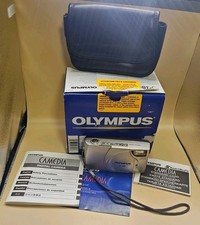 Olympus CAMEDIA D-380 2.0MP Digital Camera - Silver