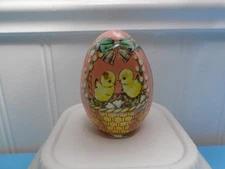 VINTAGE EGG CANDY TIN 2.5" CONTAINER EMPTY UNBRANDED MADE IN ENGLAND (CB5051)