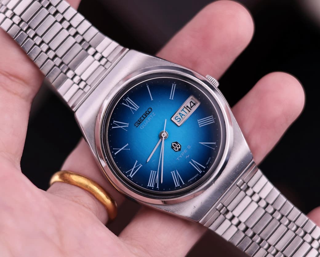 Vintage 1976 Seiko Type II 4623-8030 [Blue Gradient Kanji Day Date