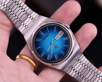 Vintage 1976 Seiko Type II 4623-8030 [Blue Gradient Kanji Day Date