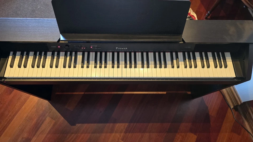 Piano digital Casio Privia Px-850 - usado, existen problemas de pedal Foto 4 de 4