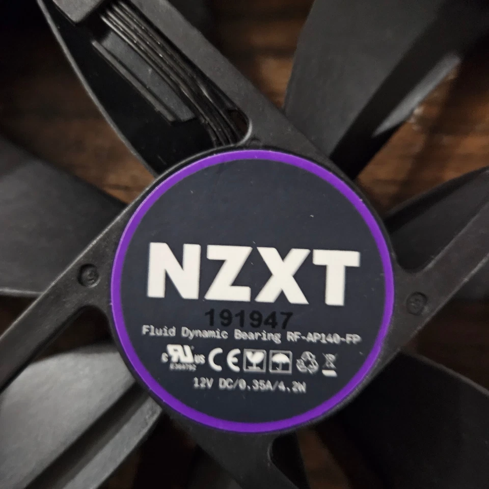 TWO NZXT - AER P Series PC Case Cooling Fans 140MM (RF-AP140-FP) - Image 2 of 3