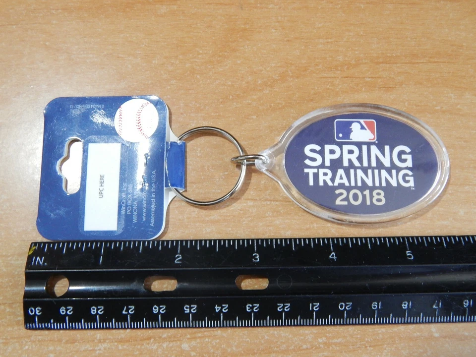 SAN DIEGO PADRES MLB 2018 OFFICIAL SPRING TRAINING CACTUS LEAGUE KEYCHAIN NWT  - Image 2 of 4