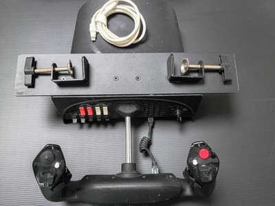 Honeycomb Alpha Flight Controls Yoke & Switch Panel with Under Desk metal Mount