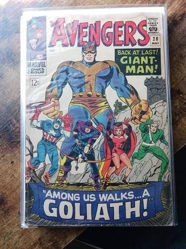 Lot Of 8 VINTAGE MARVEL COMIC Books.  The Avengers.  Silver Age.  28, 29,38...