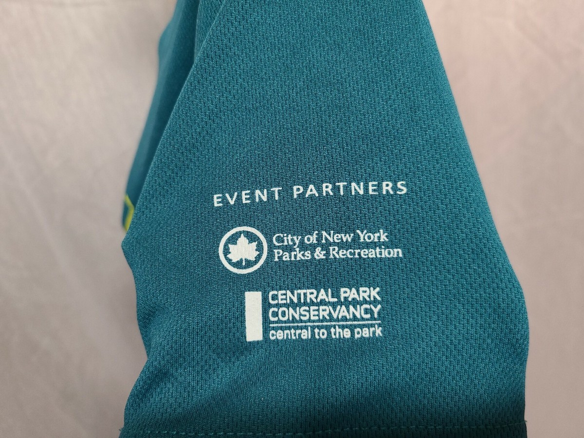 2017 JP Morgan Corporate Challenge Finisher Womens Medium