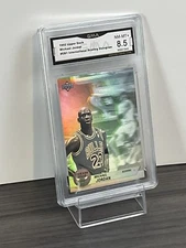 1992 UD INTERNATIONAL #EB1 MICHAEL JORDAN GMA 8.5 AWARD WINNER HOLOGRAM SPANISH