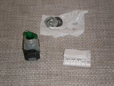 New! Allen Bradley 800T-16HG17KB6MX 30mm Selector Switch 2-Position Illuminated 