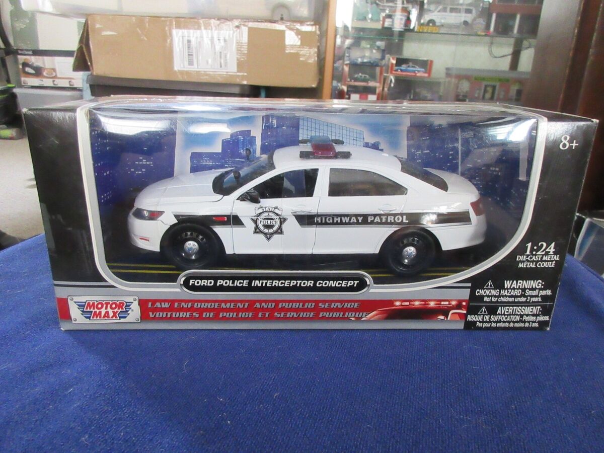 ミニカー Ford Taurus and Tool Box #13 MotorMax 1:24 Ford 2013 Taurus Police Interceptor NGPI