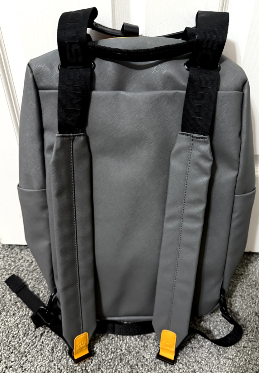 2025 クラブキャメロンメンバー クーラーバック　バッグパック リュック 2025 クラブキャメロンメンバー クーラーバック バッグパック リュック