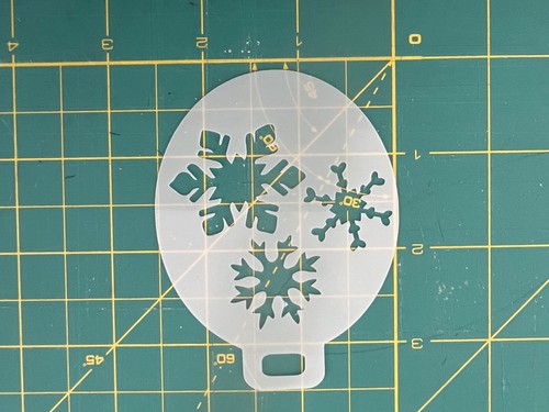 Face painting stencil Christmas snowflake trio reusable washable 190 mic mylar - Picture 2 of 4