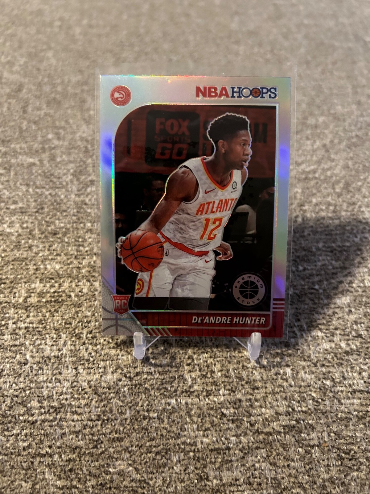 2019-20 Hoops Premium Stock SILVER PRIZM #202 De’Andre Hunter ROOKIE CARD RC