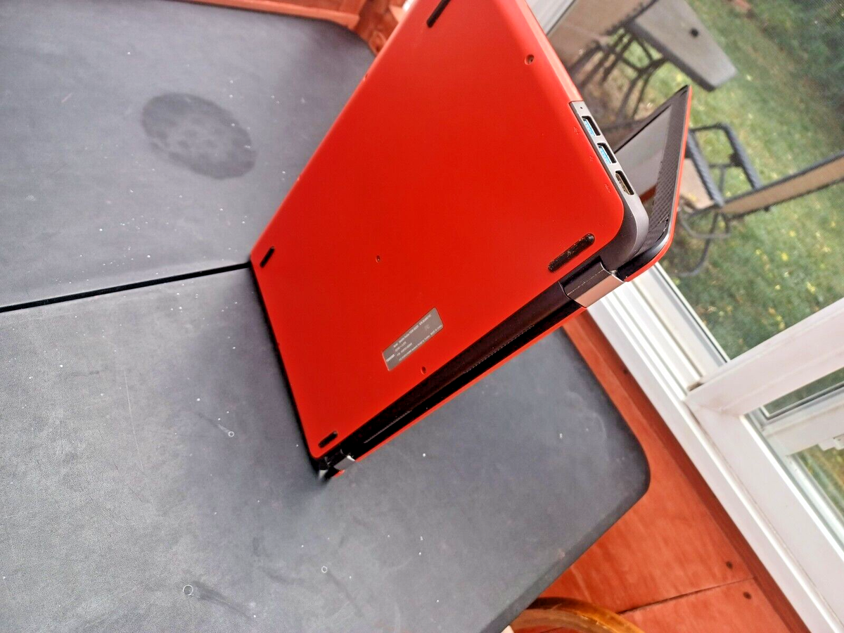 Toshiba p55w-b5224 / Core i7 4th gen / 8 GB ram /128 GB SSD/ Win