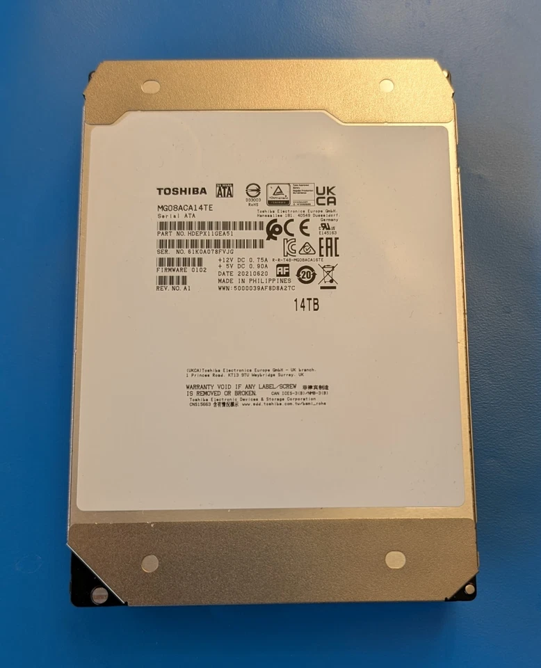 Toshiba MG08 14TB, SATA/600, 3,5 Zoll Interne Festplatte (MG08ACA14TE)