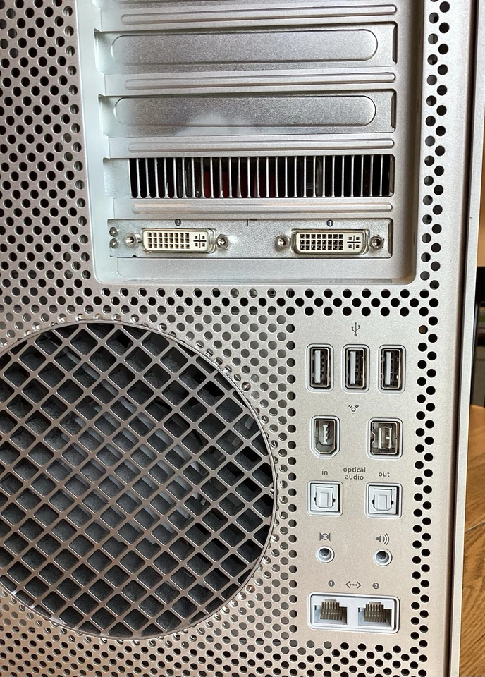 Apple Mac Pro A1186 Dual Core Intel Xenon 2.66 GHz, 1GB Memory - Image 4 of 4