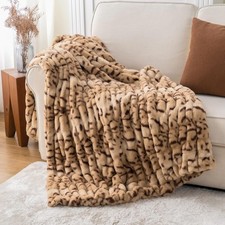 Luxe Faux Fur Throw Blanket