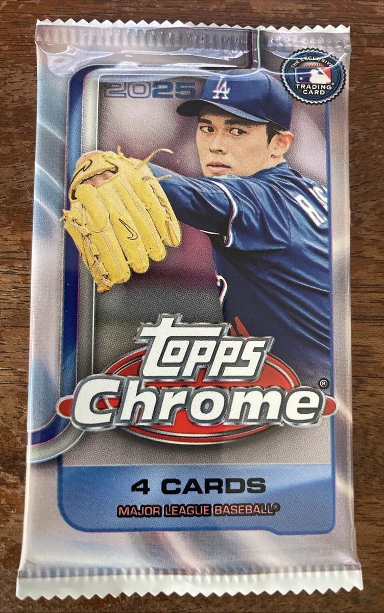 Topps Ichiro Suzuki Autographed Baseball Sports Trading Cards