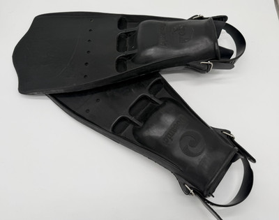 Vintage Oceanic Scuba Diving Fins Vented Rubber Jet Fins - Size Large - Black