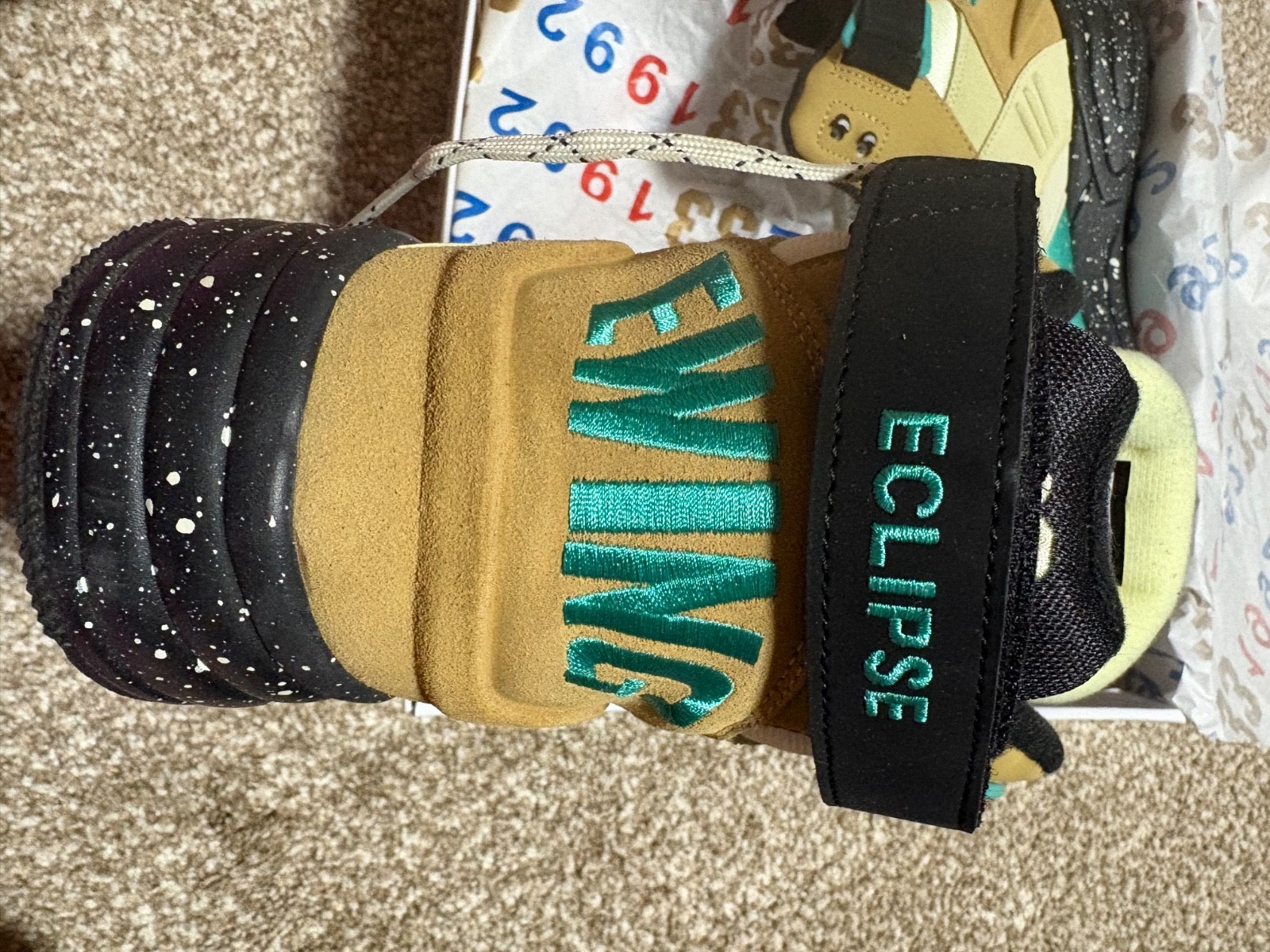 Patrick Ewing Eclipse Seedpearl/Curry/Black Baske… - image 3