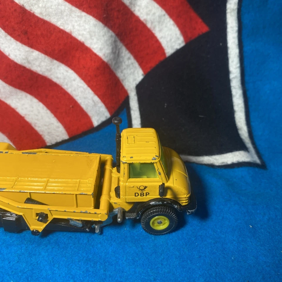 Rare Siku 361 Unimog Hubwagen  DBP Yellow German Diecast Truck Used No Box - Image 2 of 4