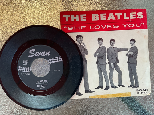 BEATLES SHE LOVES YOU / S 4152 ALL I NEED IS LOVE / 5964 BOTH VINYL/W PIC. SLEEV - Foto 10 di 14