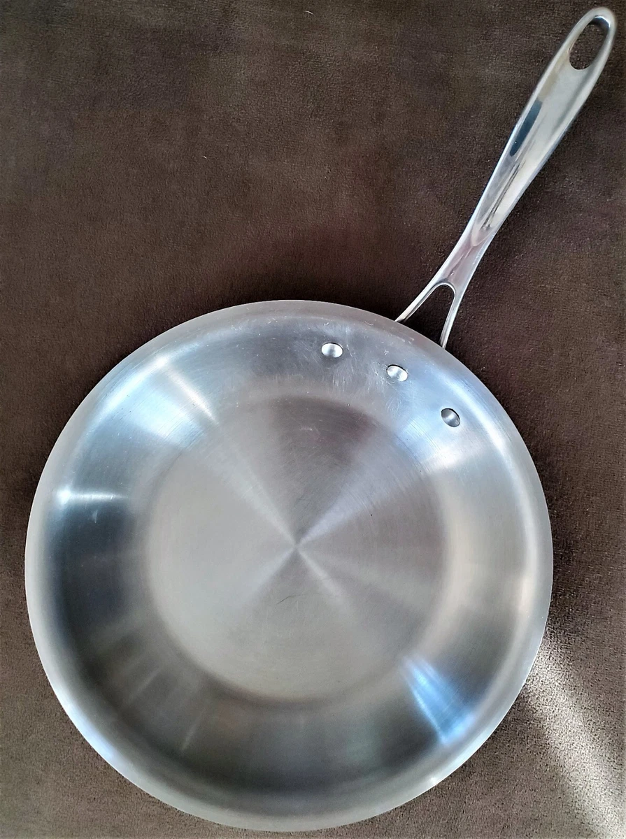 Can calphalon pans clearance go in the oven