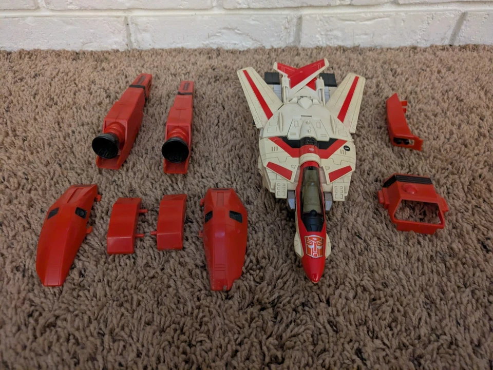 VTG 1984 G1 Transformers Autobot Air Guardian Jetfire Skyfire NEAR COMPLETE! - Image 2 of 4