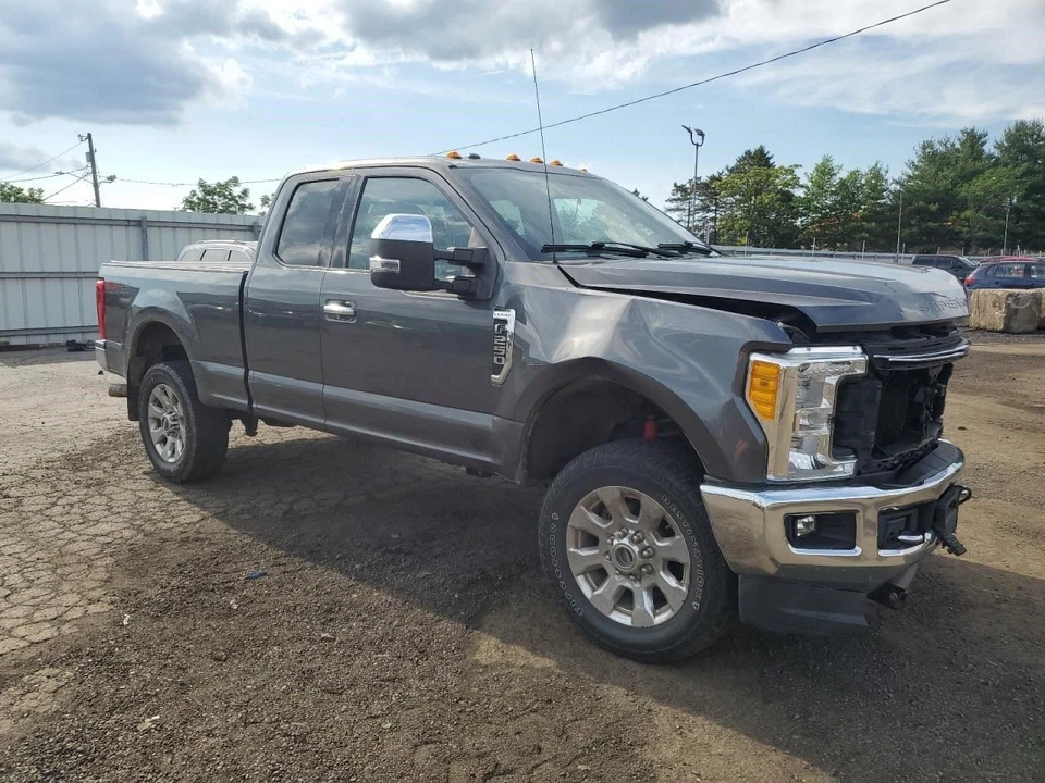 Luz trasera de pasajero incandescente para camioneta Ford F250SD 17-19 2024868 Foto 4 de 4