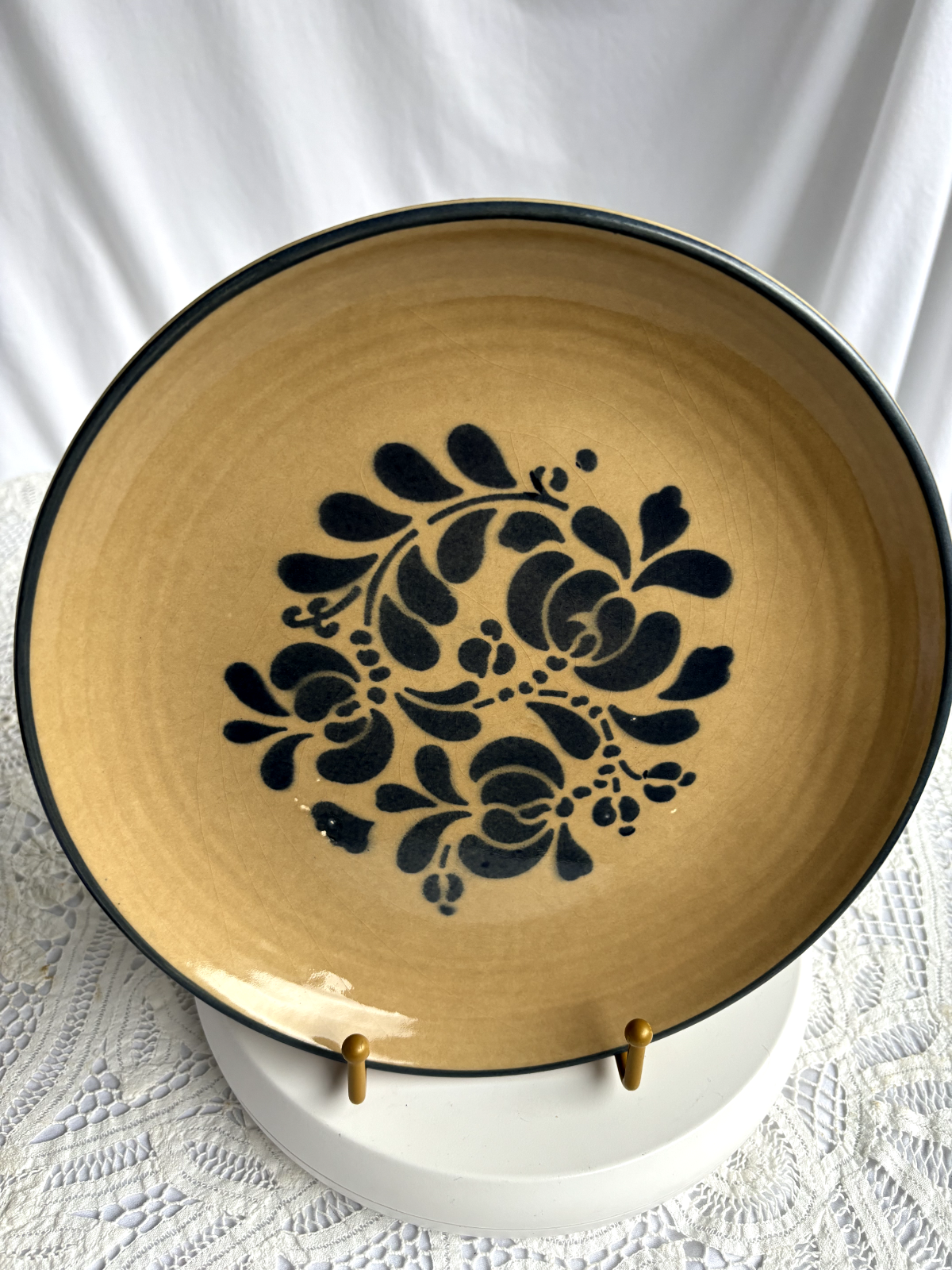 Pfaltzgraff Folk Art Dinner Plate 10.5