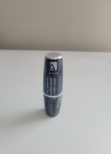 Lápiz labial AVON Ultra Color Rico CHIC PINK tamaño completo sellado de fábrica nuevo stock antiguo - Imagen 2 de 5