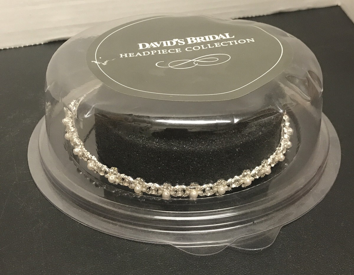David’s Bridal Headpiece w/ Pearls & Crystals Davids Bridal Tiara Silver with Coll. Freshwater Ivory  main image 2