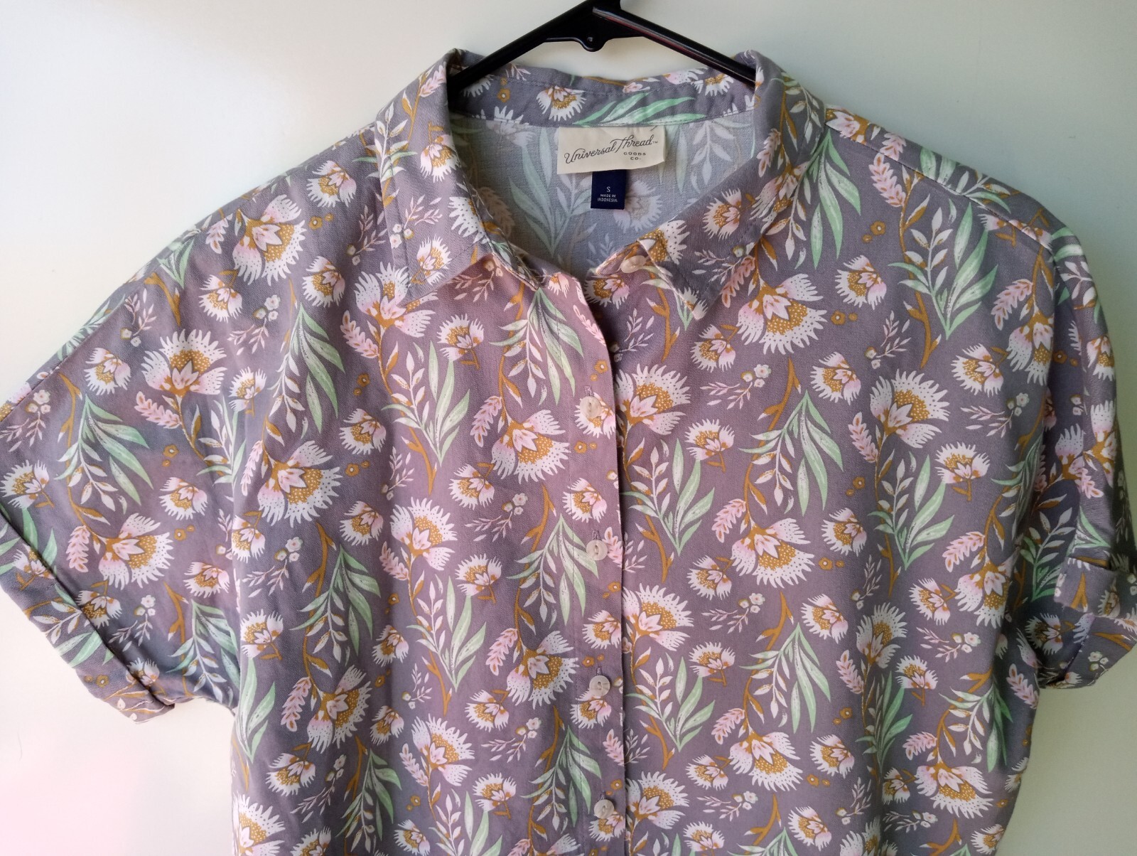 UNIVERSAL THREAD Gray Button Front Women's Short … - image 2