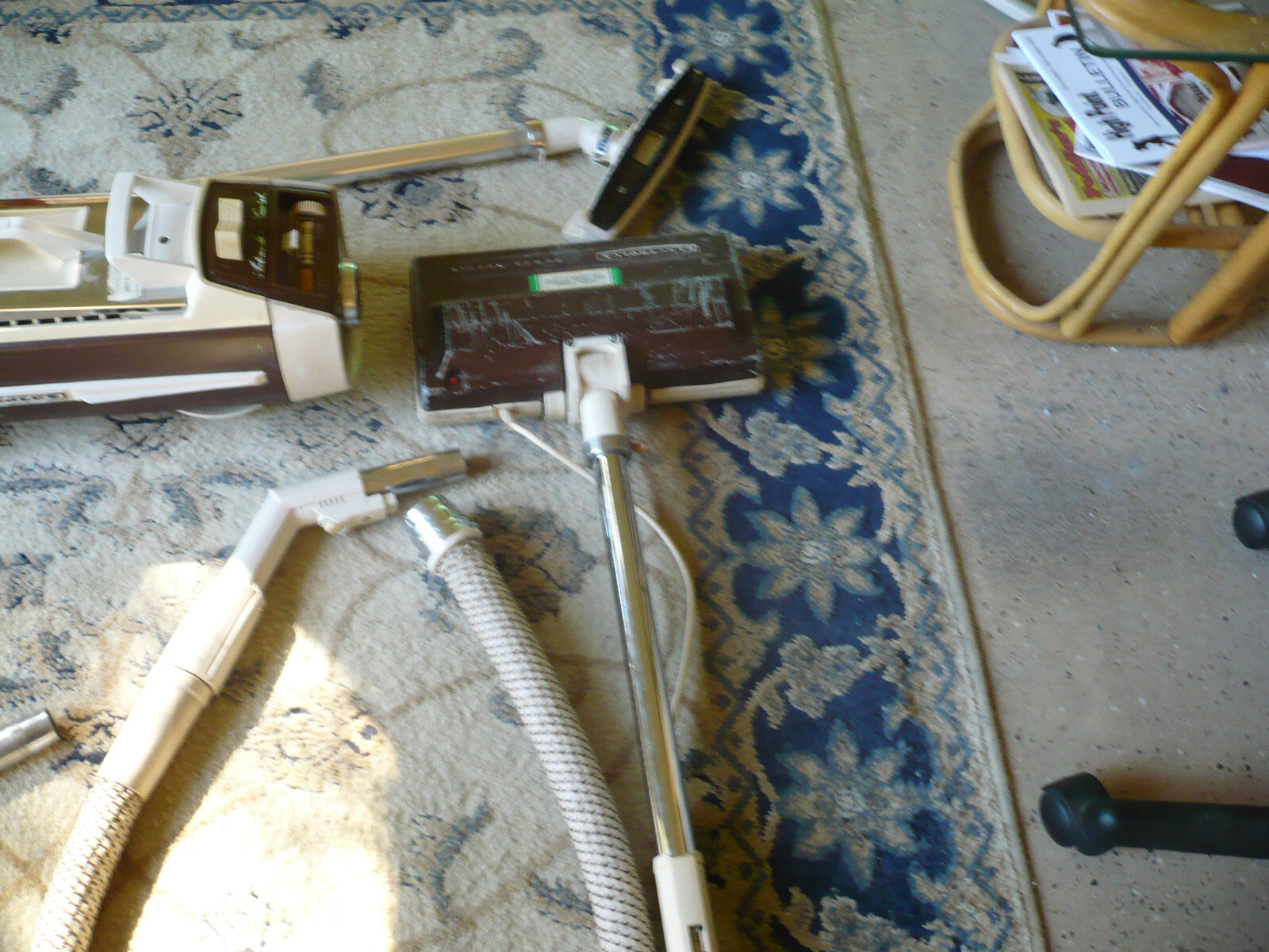 ELECTROLUX CANISTER VACUUM PACKAGE. MODEL 1401B. COMPLETE SETUP. eBay