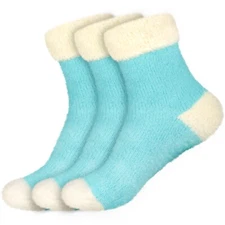 Women's Fuzzy Featherlight Cuff Socks - Light Blue- 3prs