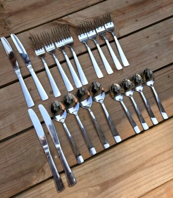 Set Of 20 Pcs Oneida Zinc Everyday Stainless Flatware Service for 4 NICE!