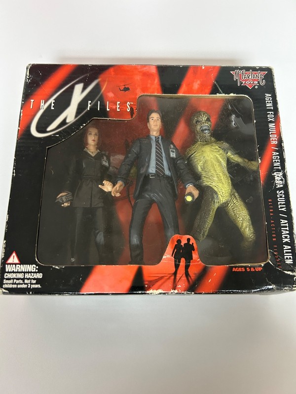 New In Original Packaging The X Files Action Figures By McFarlane Toys