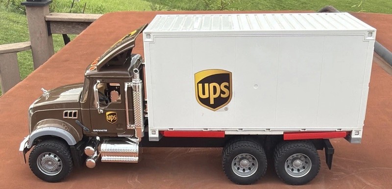 MACK GRANITE VINTAGE UPS TRUCK By BRUDER