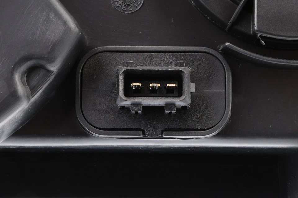 URO Parts 9159412 Headlight Assembly For 93-97 Volvo 850 - Image 4 of 4