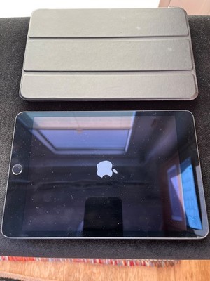 Apple iPad Mini (5. Generation) 64GB, WLAN + 4G (O2), 20,06 cm (7,9 Zoll) -...