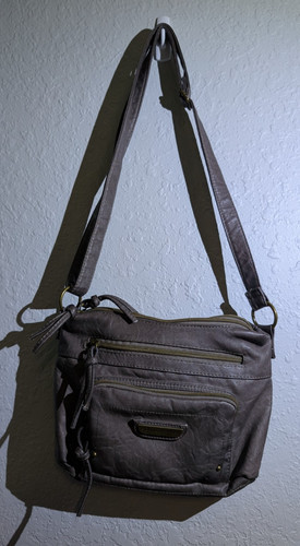 Stone Mountain USA Gray Crossbody Purse Multi Zip Organizer Bag