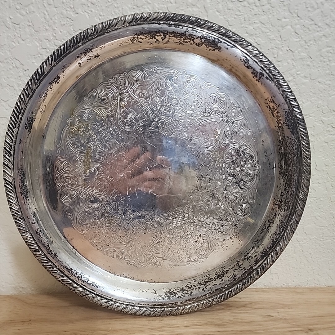 vintage WM Rogers silver plated round tray #171 - 12