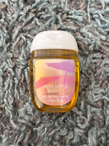 Bath & Body Works Antibacterial hand gel pocketbac - Picture 26 of 44