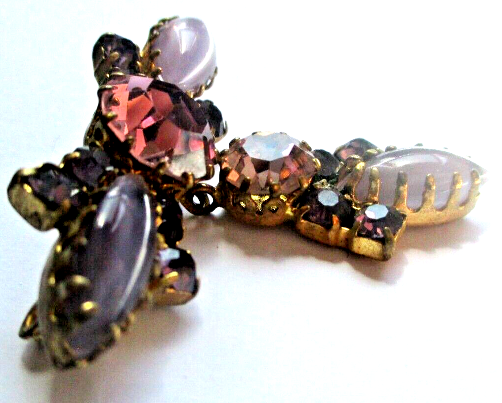 Grande Broche Vintage Métal Doré Avec Strass Améthyste – Coquillage Ancien