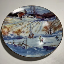 Tom Lynch Winter Fun Limited Edition Artist Collector Plate w Box