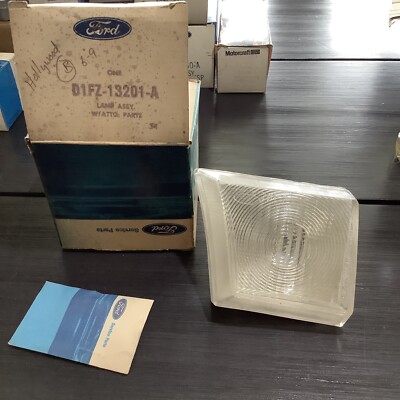 Nos 1971 Ford Pinto LH Front Parking Lamp D1FZ-13201-A