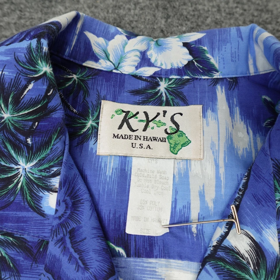 Camisa Kys Para Hombres Grande Azul Hawaiano Campamento Tropical Hecha en Hawai EE. UU. Blanca Verano Foto 3 de 4