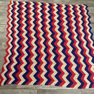 GREAT VTG Granny Afghan Chevron Blanket Throw Wool Hand Crocheted   60x60