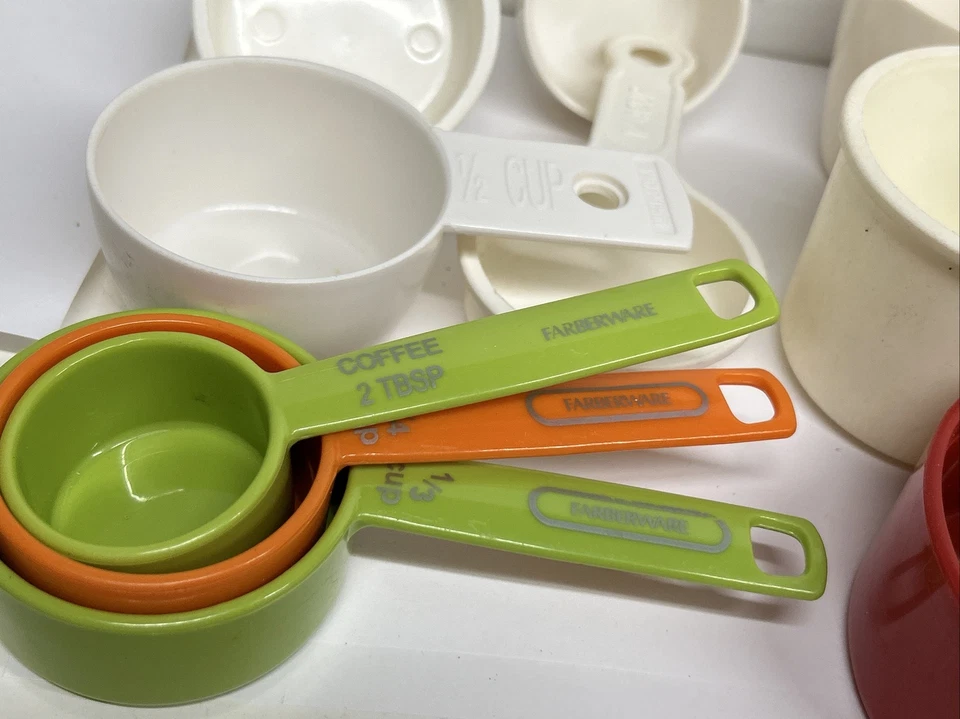 Farberware Pyrex tazas medidoras combinación mixta herramientas para hornear multicolores 1 1/3 etc. Foto 2 de 4